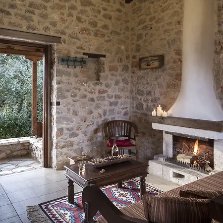 منزل ريفي Agroktima *